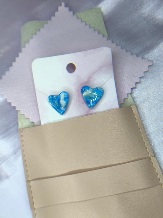 Acrylic heart stud earrings