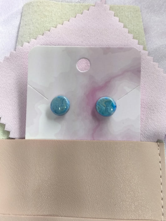 Small acrylic stud earrings